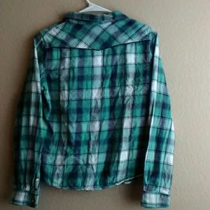 Mossimo Supply Co. Shirts & Tops - Button down shirt Mossimo Supply Co. Shirts & Tops - Button down shirt